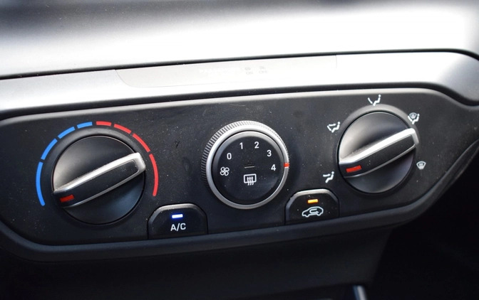 Hyundai Bayon cena 79900 przebieg: 8100, rok produkcji 2022 z Brzeszcze małe 407